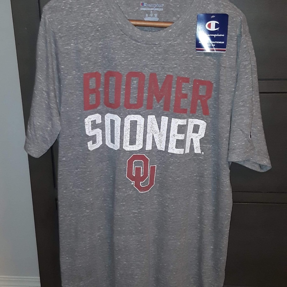 Champion Men's Oklahoma Sooners T-Shirt 😎👌🤠